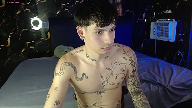 Snapshot of Apolo_Hidalgo01 chatting on May 16, 2026, 9:03 pm Apolo Hidalgo01 online show from May 16, 2026, 9:03 pm
