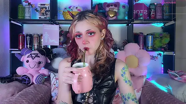 Snapshot of _Devill_Baby chatting on June 7, 2026, 9:09 pm Devill Baby online show from June 7, 2026, 9:09 pm