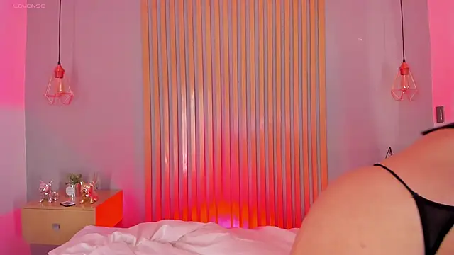 mary suarez online show from March 6, 2025, 3:35 am