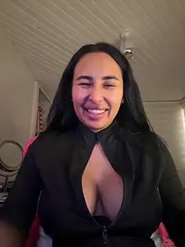 Anily Lovely online show from September 9, 2025, 10:41 pm