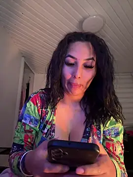 Snapshot of Anily_Lovely chatting on May 5, 2026, 12:13 am Anily Lovely online show from May 5, 2026, 12:13 am