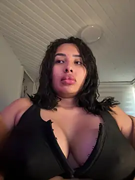 Snapshot of Anily_Lovely chatting on May 3, 2026, 8:56 pm Anily Lovely online show from May 3, 2026, 8:56 pm