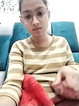 Aleena Rai online show from December 12, 2024, 5:26 pm