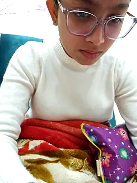 Aleena Rai online show from December 6, 2024, 7:39 pm