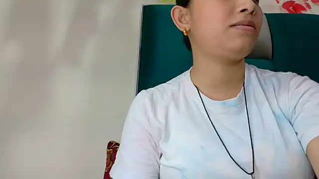 Aleena Rai online show from September 21, 2025, 7:41 pm