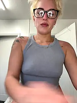 Barbie 26 online show from December 3, 2024, 9:50 am