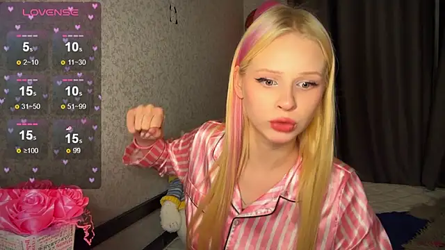 lisa barbie online show from December 6, 2024, 1:06 pm