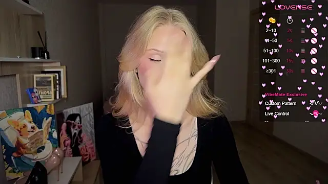 lisa barbie online show from September 25, 2025, 2:34 pm