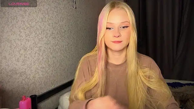 lisa barbie online show from December 7, 2024, 11:34 am