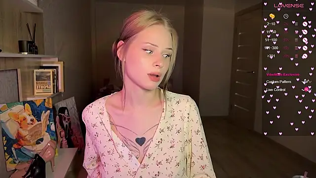 lisa barbie online show from October 22, 2025, 8:08 pm