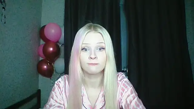 lisa barbie online show from December 5, 2024, 12:28 pm