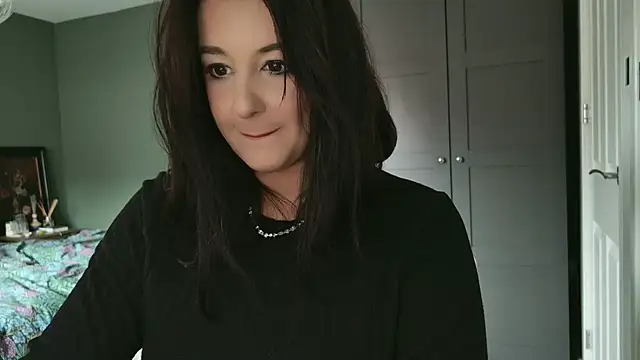 flatwhite0 online show from December 20, 2024, 1:22 pm