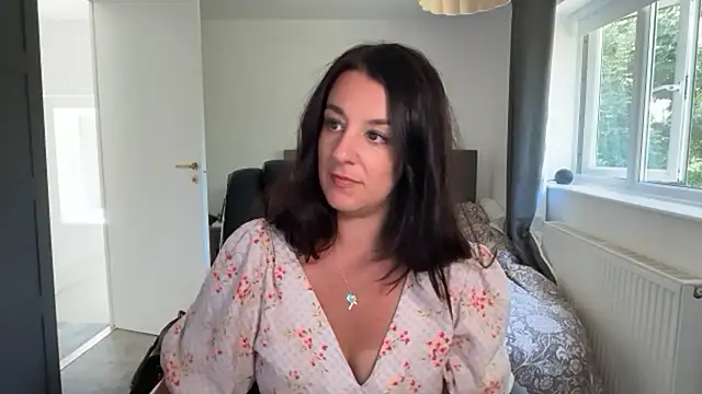 flatwhite0 online show from July 29, 2026, 1:32 pm