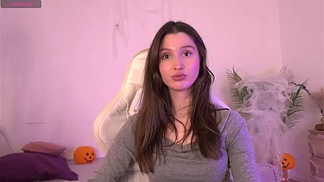 tender babyy online show from October 31, 2025, 12:35 pm