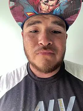 Snapshot of gallisky75 chatting on March 4, 2026, 9:44 pm gallisky75 online show from March 4, 2026, 9:44 pm