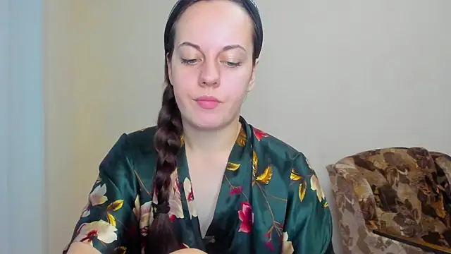 Sabrina Lavv online show from September 11, 2025, 2:28 pm