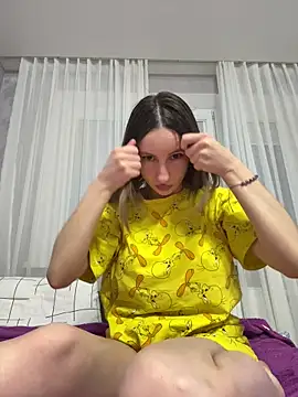 viviandaimond1 online show from February 21, 2026, 8:22 pm