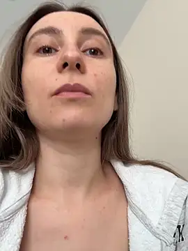 viviandaimond1 online show from September 14, 2025, 10:48 am