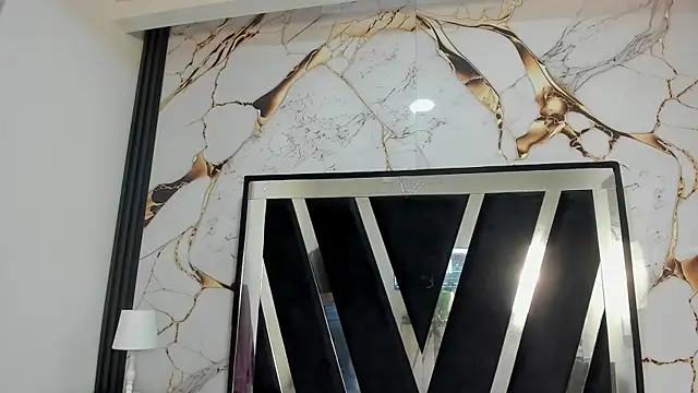 KarinaSimonz online show from November 4, 2025, 7:17 pm