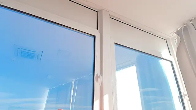 Lorennameliyy online show from March 26, 2026, 7:39 am