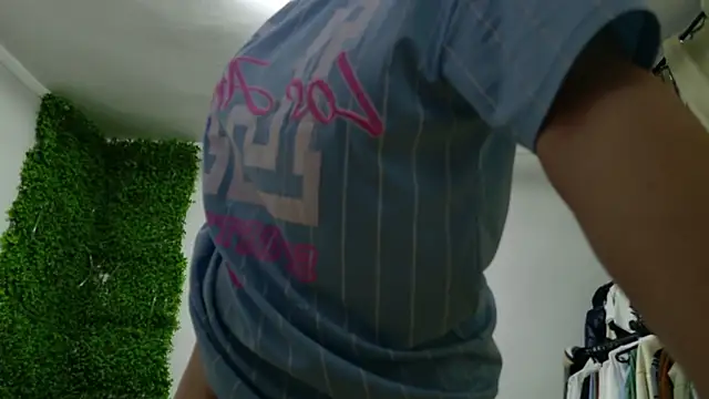 Lorennameliyy online show from March 18, 2025, 8:16 pm