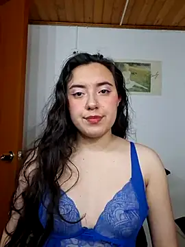 Emi chik online show from March 1, 2026, 10:26 am