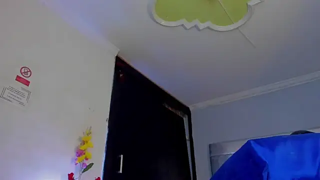 Eyleen Santos online show from March 31, 2026, 7:38 pm