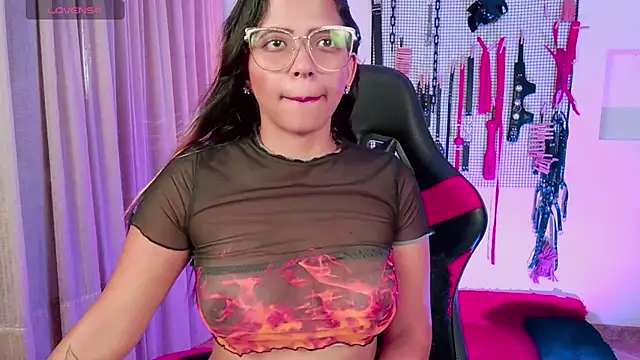 Snapshot of Megaan_Greey chatting on October 6, 2025, 2:40 pm Megaan Greey online show from October 6, 2025, 2:40 pm