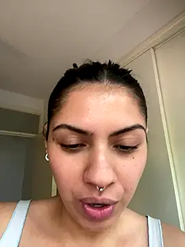 Argentiiniita online show from December 14, 2025, 8:36 pm