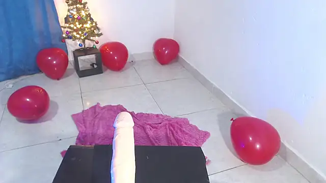 April sexycurvi online show from December 15, 2025, 8:20 am