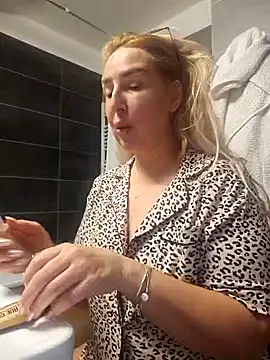 MariaRichi  online show from March 23, 2025, 7:42 am