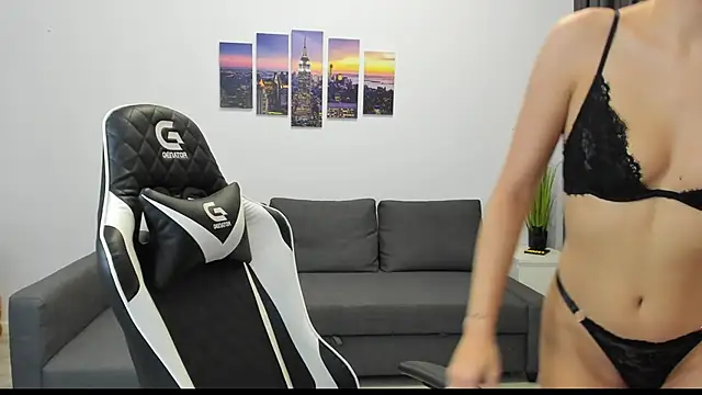 Kimi Ivy online show from October 30, 2025, 4:22 am