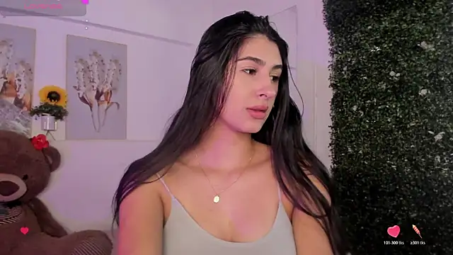 Ashley Evans18 online show from November 14, 2025, 1:48 pm