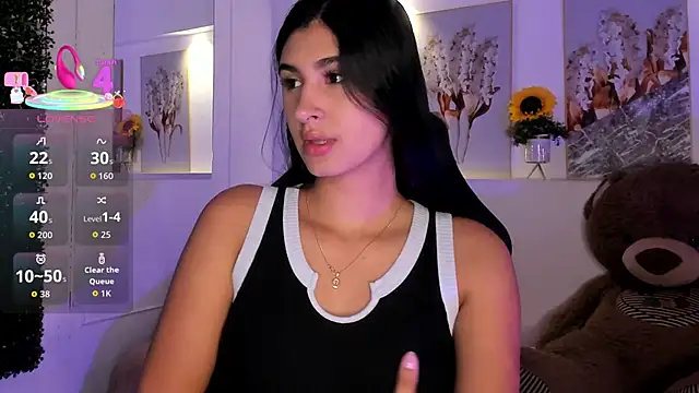 Ashley Evans18 online show from October 12, 2025, 1:01 pm