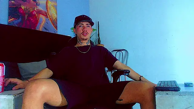 HannibalLester online show from November 2, 2025, 7:13 am