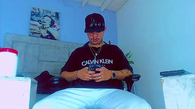 HannibalLester online show from October 2, 2025, 12:19 pm