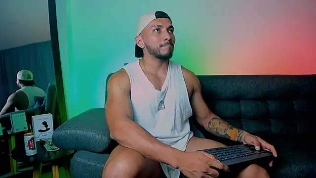 Snapshot of maximusclark1 chatting on February 7, 2025, 10:30 pm maximusclark1 online show from February 7, 2025, 10:30 pm