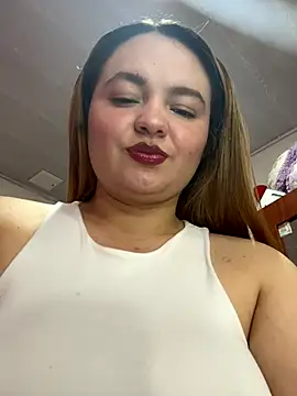 Naiara Sex  online show from October 29, 2025, 9:03 pm