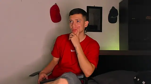 Dimitri higth420 online show from September 20, 2025, 4:01 pm