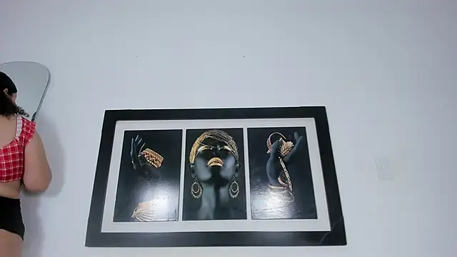 zoee lovv online show from November 27, 2025, 3:07 am