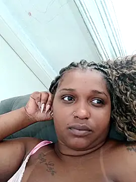 annybarros21 online show from February 15, 2026, 1:54 pm