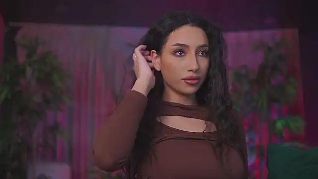 GinaValentinna online show from February 11, 2026, 8:09 pm