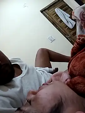 Snapshot of InLero chatting on February 4, 2025, 12:00 pm InLero online show from February 4, 2025, 12:00 pm