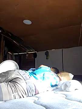 Snapshot of jose5320_20 chatting on October 14, 2025, 1:01 pm jose5320 20 online show from October 14, 2025, 1:01 pm