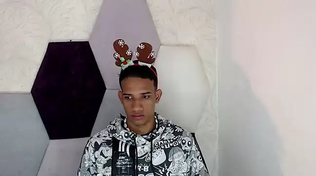 AbrahanBratz online show from December 14, 2024, 11:50 am