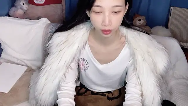 Lili-2 online show from January 14, 2026, 3:48 pm