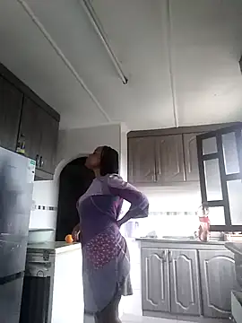 Snapshot of Feathergal69_ chatting on October 9, 2025, 2:06 pm Feathergal69 online show from October 9, 2025, 2:06 pm