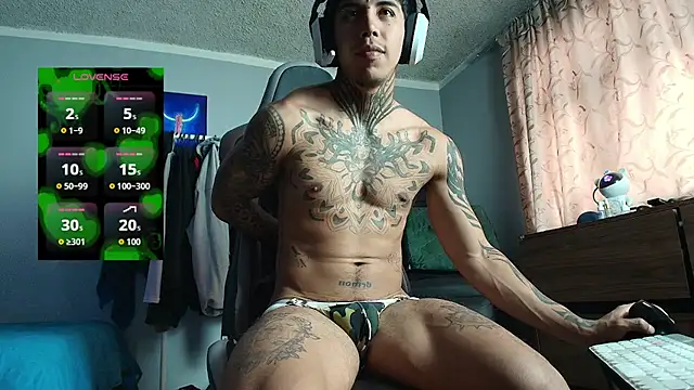 Nickhot0609 online show from April 13, 2026, 7:18 pm