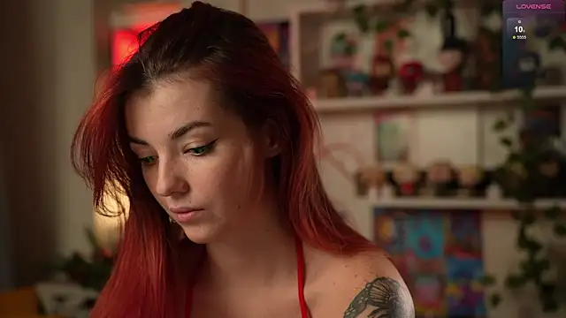 Snapshot of Charmings_054 chatting on February 1, 2025, 5:16 pm Charmings 054 online show from February 1, 2025, 5:16 pm