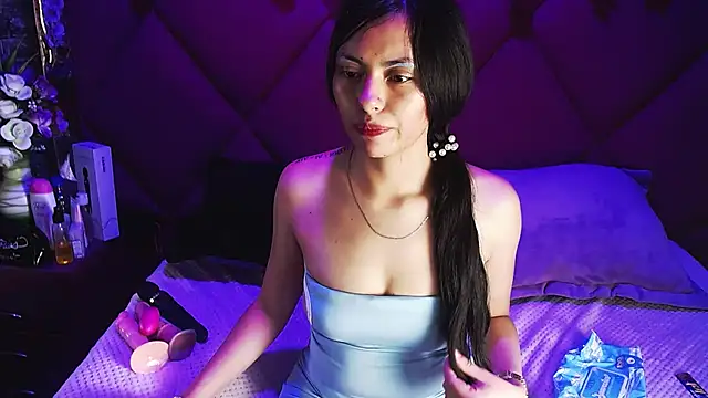 Snapshot of Mia_Bonnie_ chatting on January 18, 2025, 6:24 am Mia Bonnie online show from January 18, 2025, 6:24 am